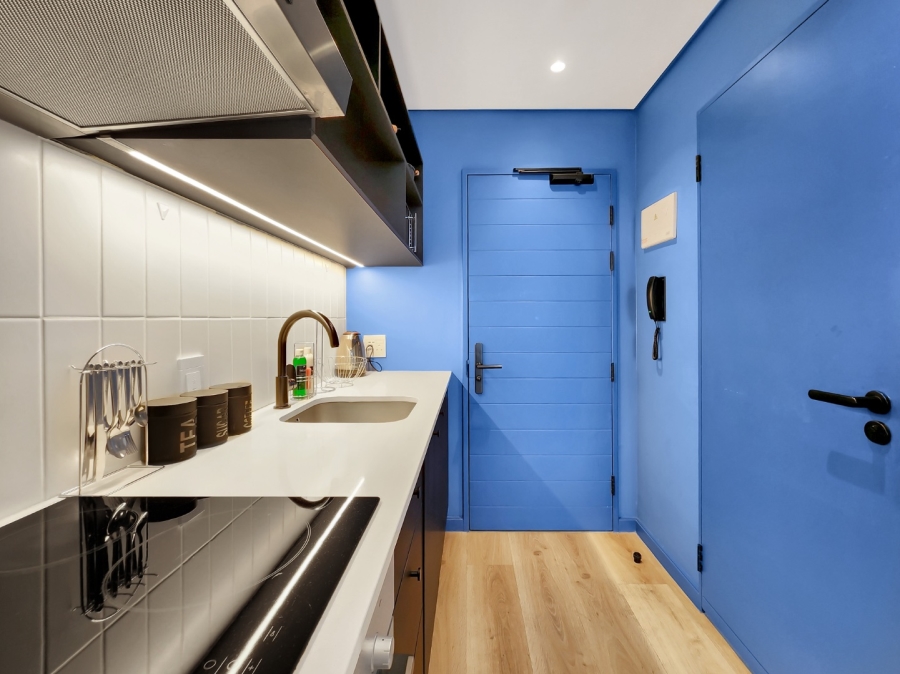 1 Bedroom Property for Sale in Sea Point Western Cape